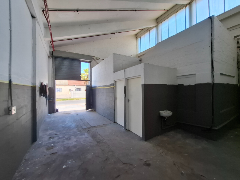 To Let commercial Property for Rent in Maitland Western Cape